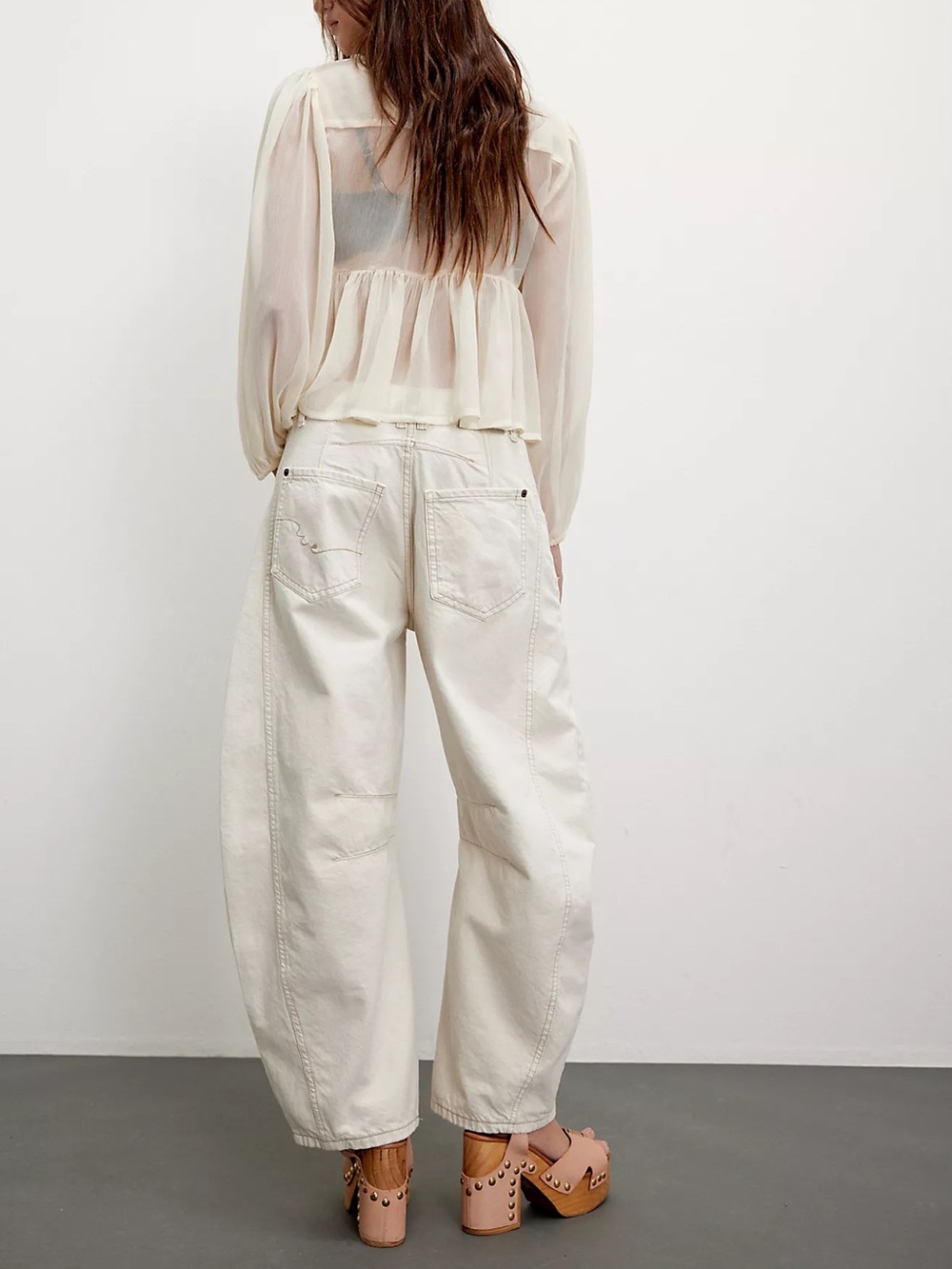 FREE PEOPLE Barrel Jeans in Milk 28